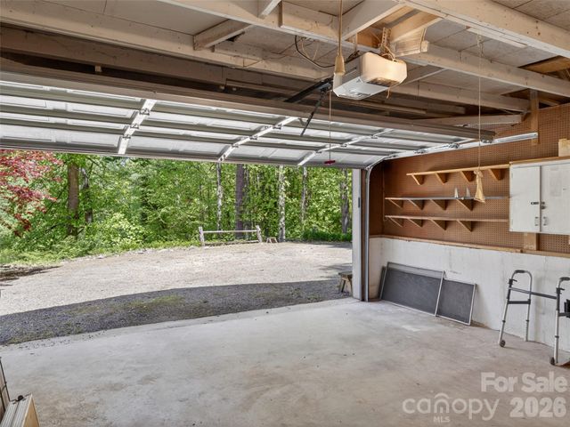 255 Westover Lane, Burnsville, NC 28714
