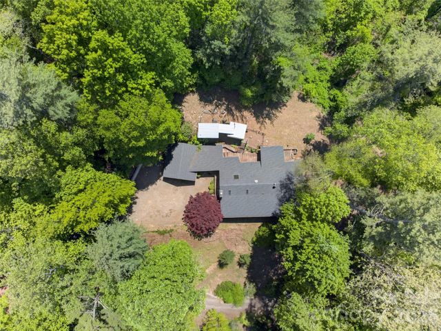 255 Westover Lane, Burnsville, NC 28714