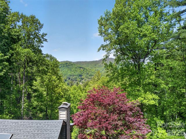 255 Westover Lane, Burnsville, NC 28714