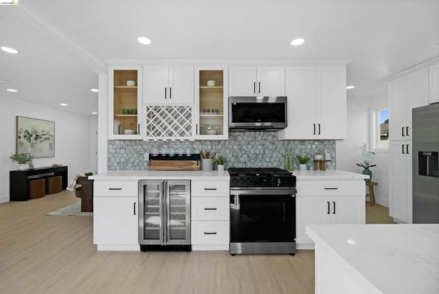 16826 16826 Bar Ave, San Lorenzo, CA 94580