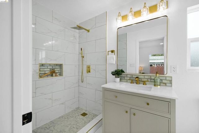 16826 16826 Bar Ave, San Lorenzo, CA 94580