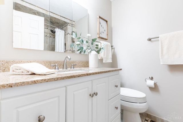 5525 Mesa Verda Court, Fairfield, OH 45014