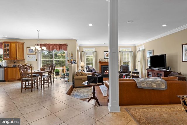102 RICHARDS WAY, Avondale, PA 19311