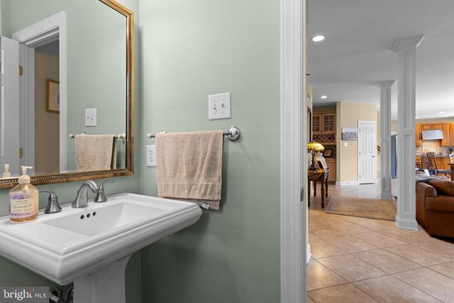 102 RICHARDS WAY, Avondale, PA 19311