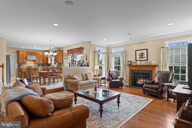 102 RICHARDS WAY, Avondale, PA 19311