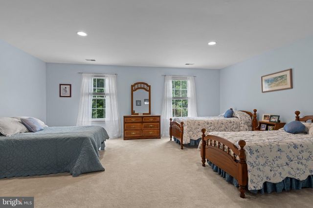 102 RICHARDS WAY, Avondale, PA 19311