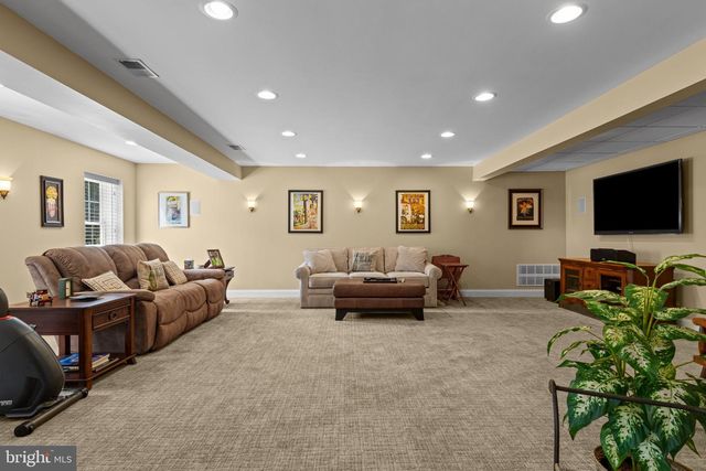 102 RICHARDS WAY, Avondale, PA 19311