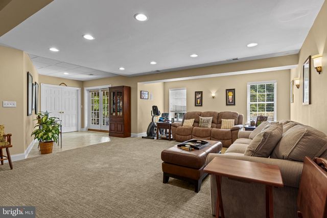 102 RICHARDS WAY, Avondale, PA 19311