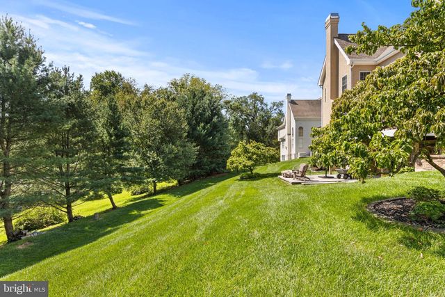102 RICHARDS WAY, Avondale, PA 19311