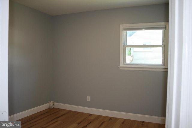 124 STRATFORD AVE, Trenton, NJ 08618
