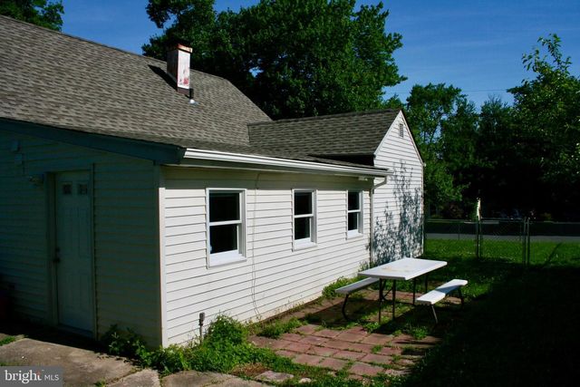 124 STRATFORD AVE, Trenton, NJ 08618