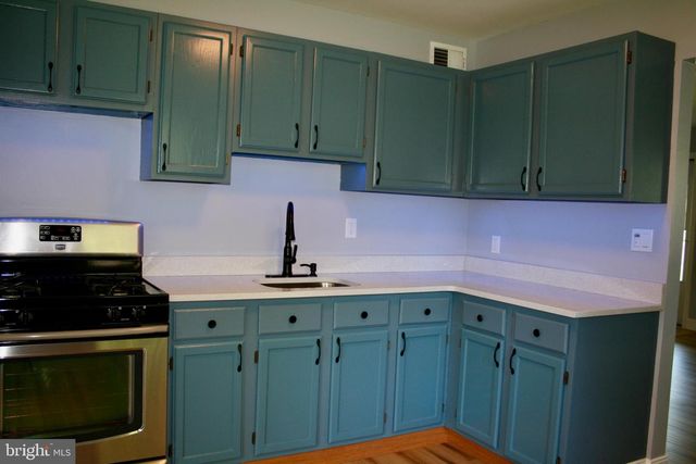 124 STRATFORD AVE, Trenton, NJ 08618