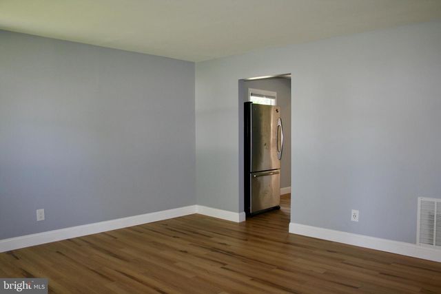 124 STRATFORD AVE, Trenton, NJ 08618