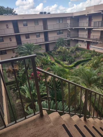 10625 SW 112th Ave 301, Miami, FL 33176