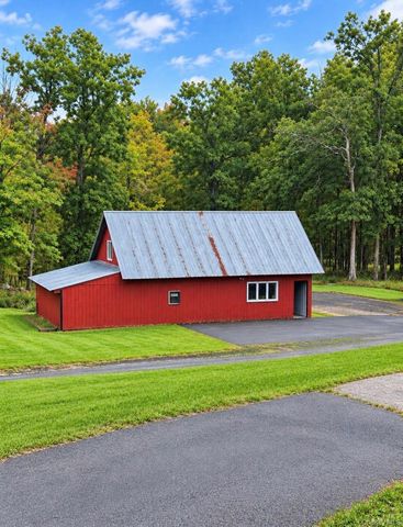 408 Oregon Trail, Pine Bush, NY 12566