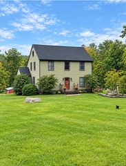 408 Oregon Trail, Pine Bush, NY 12566