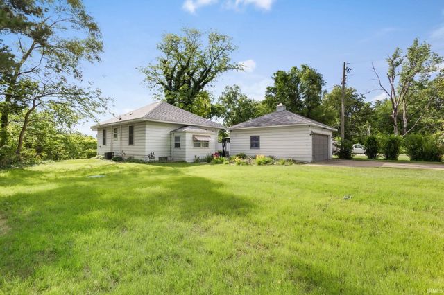 56040 River Heights, Elkhart, IN 46516