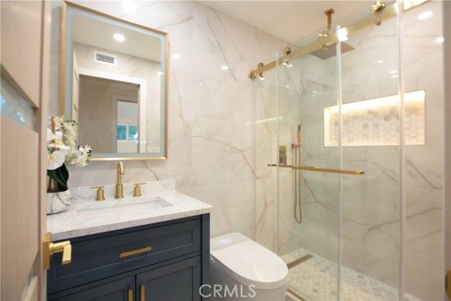 17350 Firma Court, Granada Hills (los Angeles), CA 91344