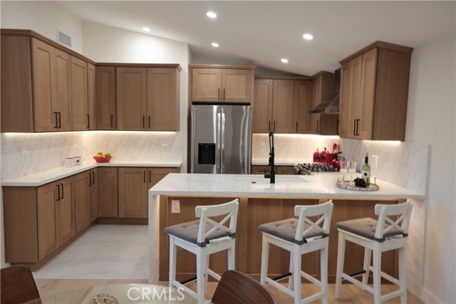 17350 Firma Court, Granada Hills (los Angeles), CA 91344