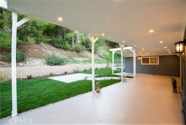 17350 Firma Court, Granada Hills (los Angeles), CA 91344