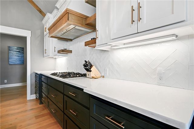 1111 Hillswick Lane, Raymore, MO 64083