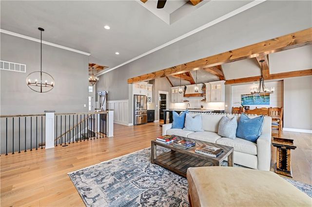 1111 Hillswick Lane, Raymore, MO 64083