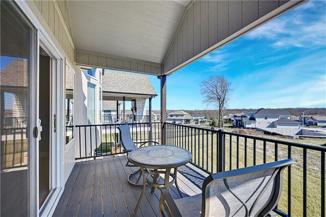 1111 Hillswick Lane, Raymore, MO 64083