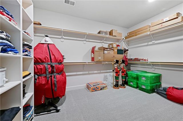 1111 Hillswick Lane, Raymore, MO 64083