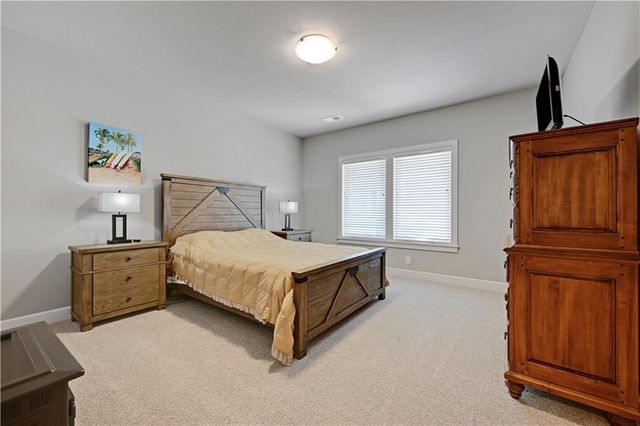 1111 Hillswick Lane, Raymore, MO 64083