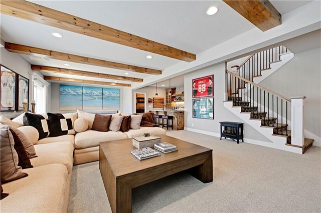 1111 Hillswick Lane, Raymore, MO 64083