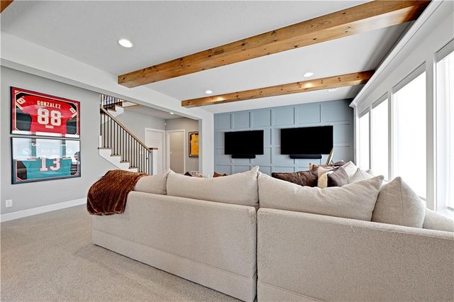 1111 Hillswick Lane, Raymore, MO 64083