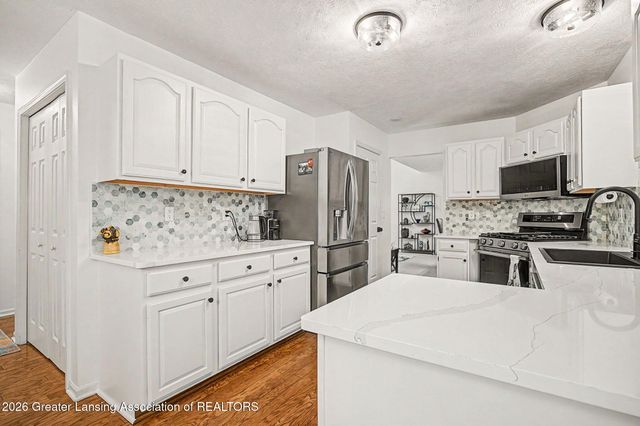 16600 La Fleur Drive, East Lansing, MI 48823