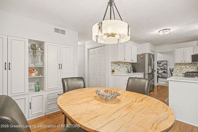 16600 La Fleur Drive, East Lansing, MI 48823