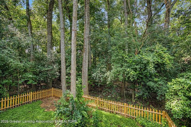 16600 La Fleur Drive, East Lansing, MI 48823