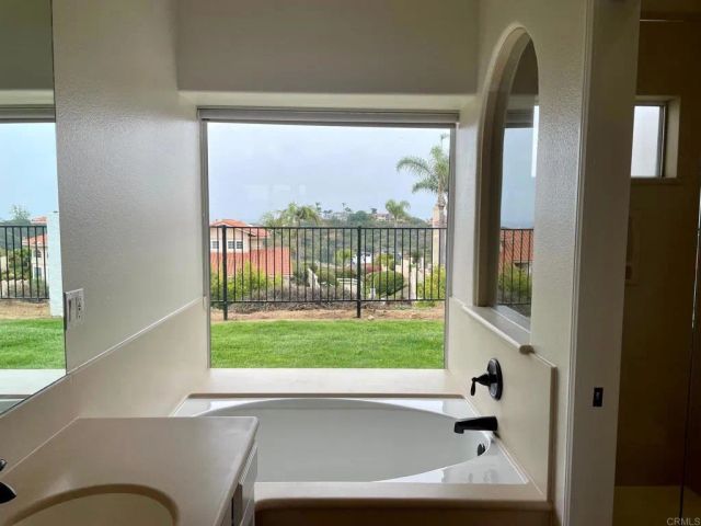 4451 Coastline Drive, Carlsbad, CA 92008