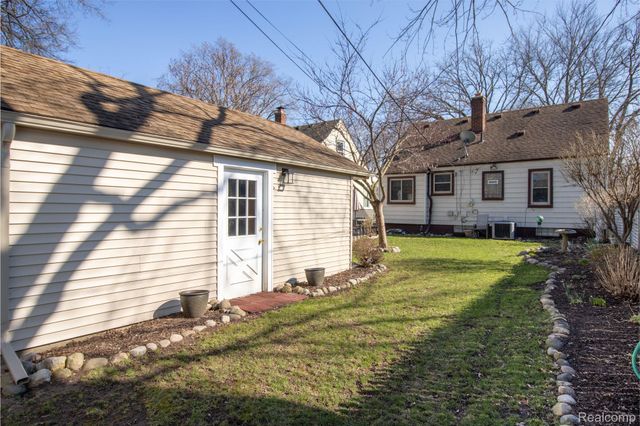 2175 Garfield Street, Ferndale, MI 48220