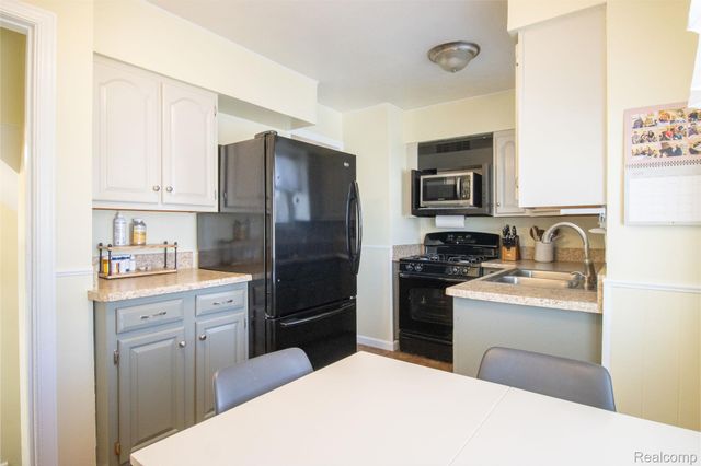 2175 Garfield Street, Ferndale, MI 48220