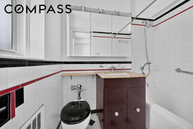60 E 9th St Apt 538, New York City, NY 10003