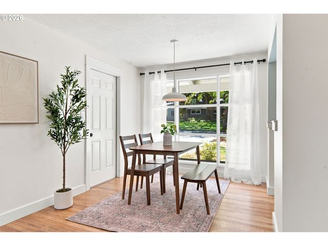 12365 Sw TREMONT St, Portland, OR 97225