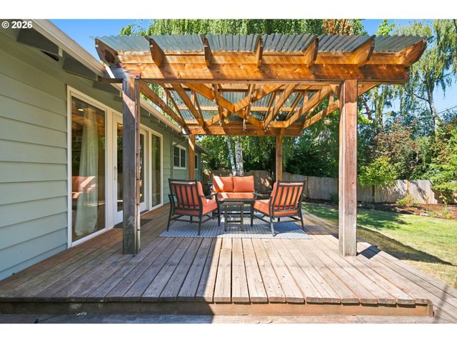12365 Sw TREMONT St, Portland, OR 97225