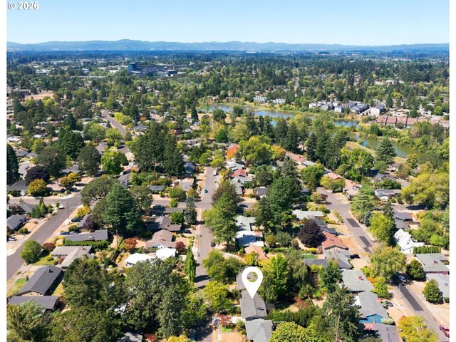12365 Sw TREMONT St, Portland, OR 97225