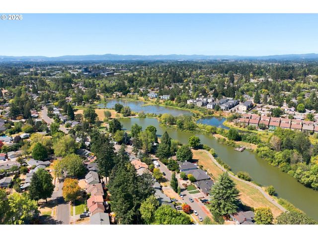 12365 Sw TREMONT St, Portland, OR 97225