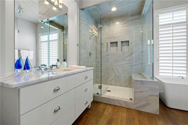 3122 W 150th Terrace, Overland Park, KS 66224