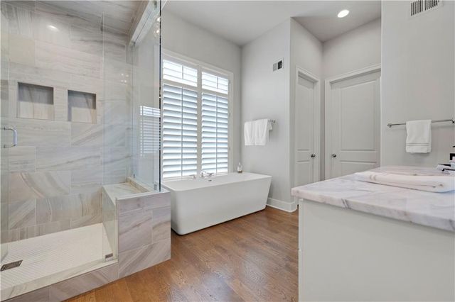3122 W 150th Terrace, Overland Park, KS 66224