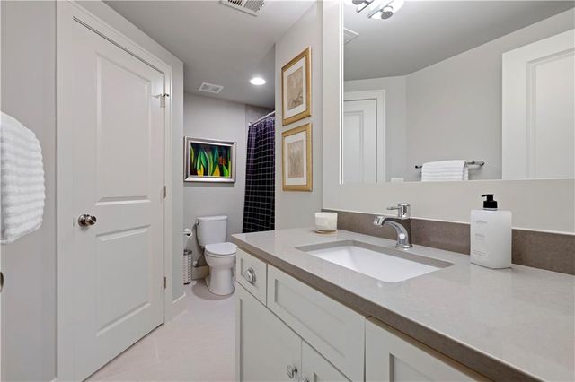 3122 W 150th Terrace, Overland Park, KS 66224