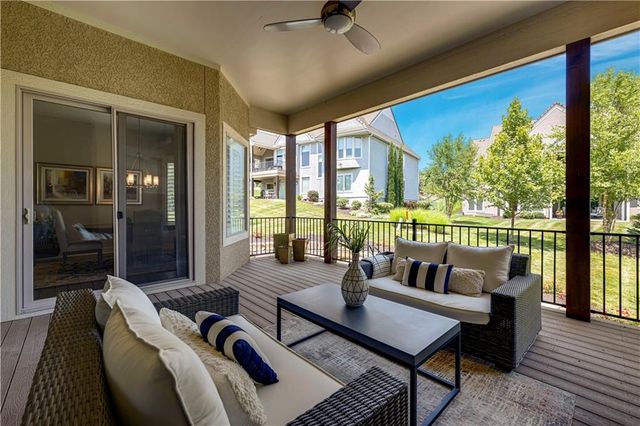 3122 W 150th Terrace, Overland Park, KS 66224
