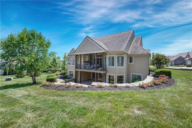 3122 W 150th Terrace, Overland Park, KS 66224