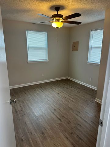 707 Dent Street, Tallahassee, FL 32304