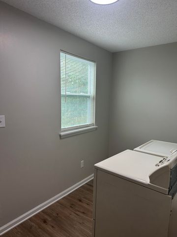 707 Dent Street, Tallahassee, FL 32304