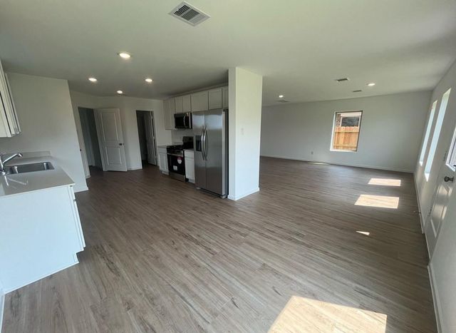 10910 Tawny Ridge, Beasley, TX 77417